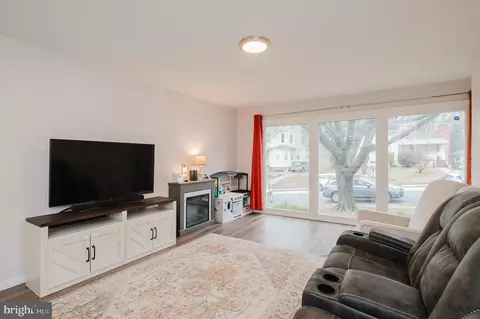 Living - 5709 Anthony Ave, Baltimore, MD 21206 photo 2 of 2