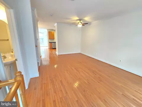 Living - 876 Ryan St, Baltimore, MD 21230 photo 2 of 10