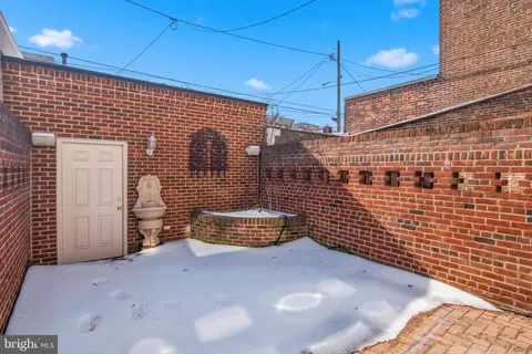 Exterior - 409 Warren Ave, Baltimore, MD 21230 photo 2 of 9