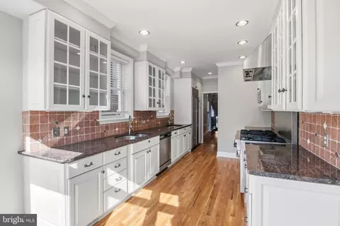 Kitchen - 409 Warren Ave, Baltimore, MD 21230 photo 3 of 3