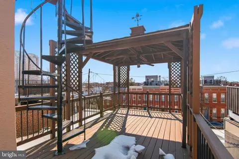 Exterior - 409 Warren Ave, Baltimore, MD 21230 photo 1 of 9