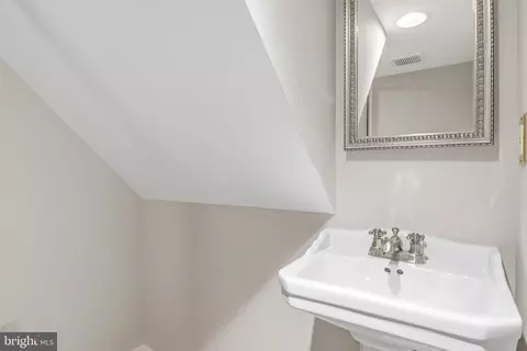 Other - 409 Warren Ave, Baltimore, MD 21230 photo 10 of 14