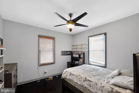 Bedroom - 4413 Saint Thomas Ave, Baltimore, MD 21206 photo 1 of 5