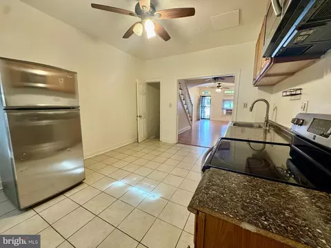 Kitchen - 2811 E Biddle St, Baltimore, MD 21213 photo 2 of 2