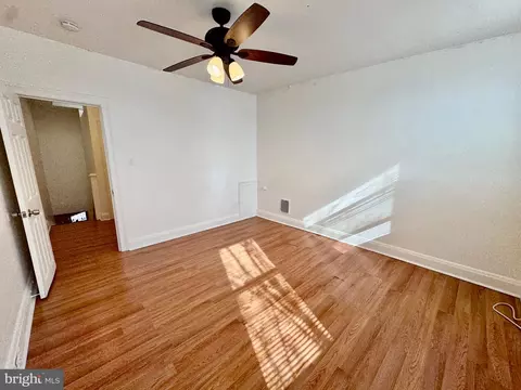 Living - 2811 E Biddle St, Baltimore, MD 21213 photo 4 of 6