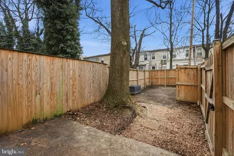 Exterior - 2736 Fox St, Baltimore, MD 21211 photo 2 of 4