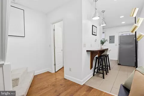 Entry Way - 2736 Fox St, Baltimore, MD 21211 photo 4 of 8