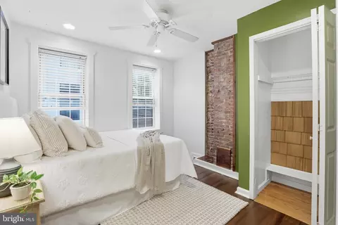 Bedroom - 2736 Fox St, Baltimore, MD 21211 photo 1 of 6