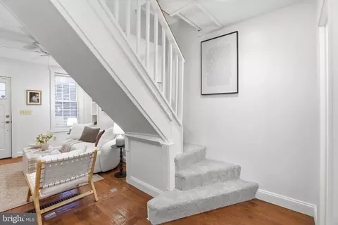 Entry Way - 2736 Fox St, Baltimore, MD 21211 photo 7 of 8