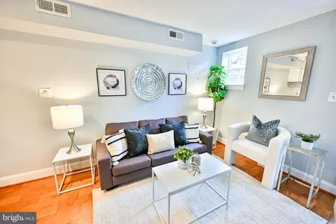 Living - 1601 Marshall St, Baltimore, MD 21230 photo 1 of 1