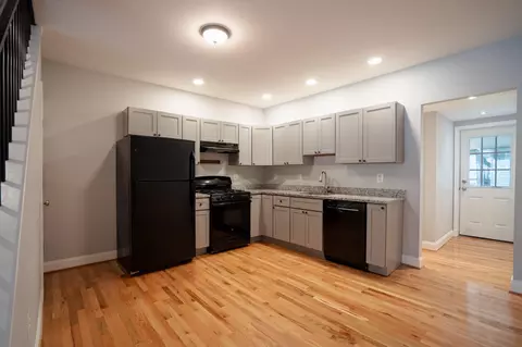 3804 Falls Rd, Baltimore, MD 21211