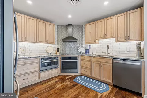 10 E Lee St #1509, Baltimore, MD 21202 photo 11
