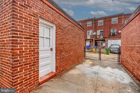 Exterior - 4312 Parkside Dr, Baltimore, MD 21206 photo 3 of 3