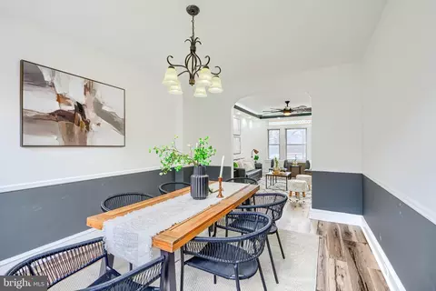 Dining - 4312 Parkside Dr, Baltimore, MD 21206 photo 4 of 4