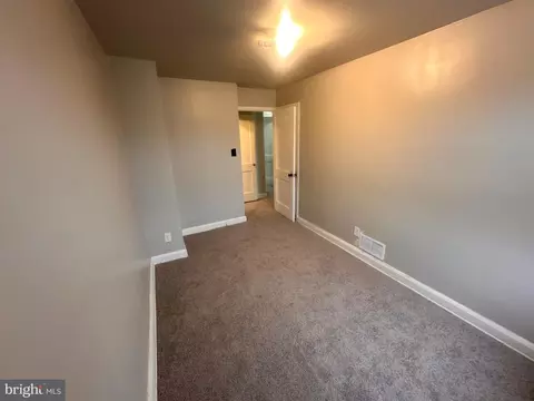 Bedroom - 748 Bethnal Rd, Baltimore, MD 21229 photo 2 of 5