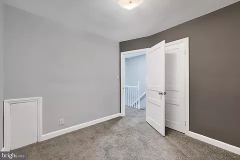 Entry Way - 2036 Deering Ave, Baltimore, MD 21230 photo 3 of 5