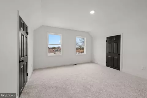 Bedroom - 3514 Fairview Ave, Baltimore, MD 21216 photo 10 of 11
