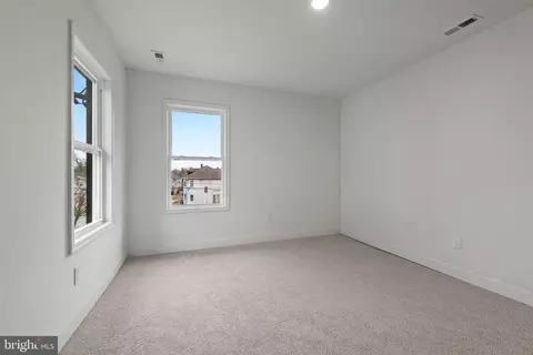 Bedroom - 3514 Fairview Ave, Baltimore, MD 21216 photo 5 of 11