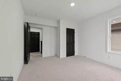 Entry Way - 3514 Fairview Ave, Baltimore, MD 21216 photo 4 of 5