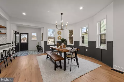 Dining - 3514 Fairview Ave, Baltimore, MD 21216 photo 1 of 4