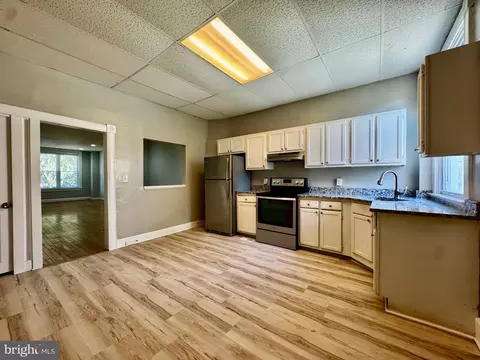 Kitchen - 3003 Chelsea Ter, Baltimore, MD 21216 photo 3 of 4