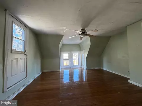 Living - 403 E 31st St, Baltimore, MD 21218 photo 8 of 11