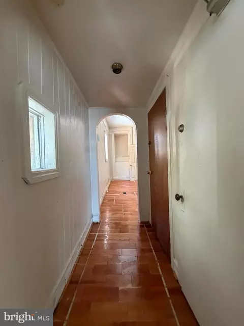 Entry Way - 403 E 31st St, Baltimore, MD 21218 photo 1 of 13