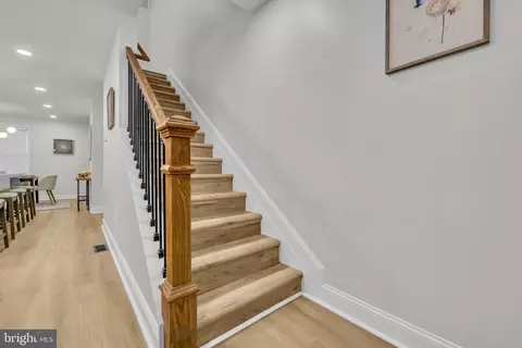 Entry Way - 2632 Garrett Ave, Baltimore, MD 21218 photo 5 of 10