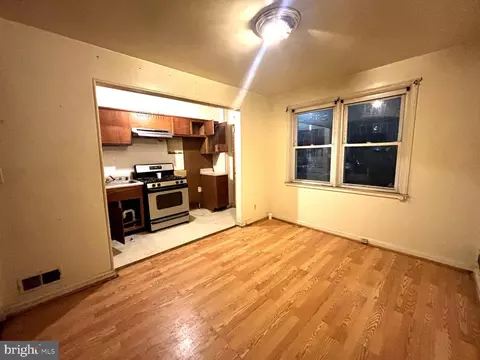 Living - 400 Imla St, Baltimore, MD 21224 photo 1 of 4