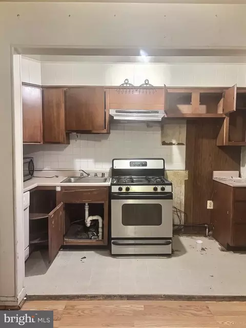 Kitchen - 400 Imla St, Baltimore, MD 21224 photo 1 of 1