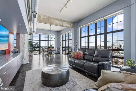 1200 Steuart St #1711, Baltimore, MD 21230