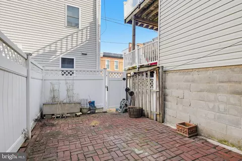 Exterior - 608 E Fort Ave, Baltimore, MD 21230 photo 4 of 5
