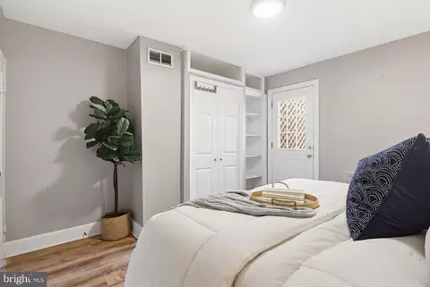 Bedroom - 608 E Fort Ave, Baltimore, MD 21230 photo 3 of 8