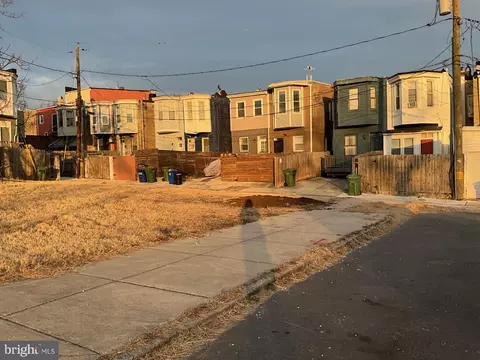 1630 Lansing Ave, Baltimore, MD 21213 photo 2
