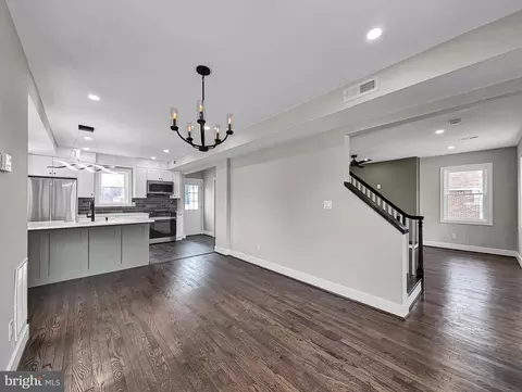 Entry Way - 4902 Walther Ave, Baltimore, MD 21214 photo 3 of 6