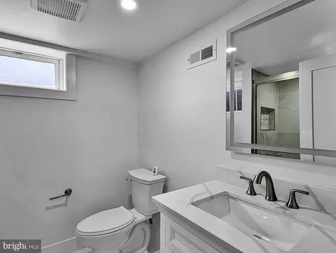 Bath - 4902 Walther Ave, Baltimore, MD 21214 photo 5 of 5