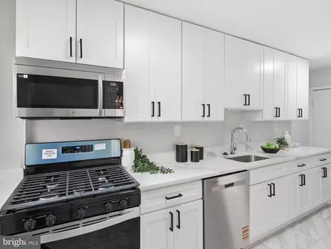 Kitchen - 3917 Stokes Dr, Baltimore, MD 21229 photo 1 of 1