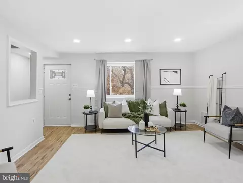 Living - 3917 Stokes Dr, Baltimore, MD 21229 photo 1 of 4