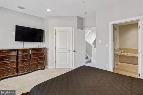 Bedroom - 19 S Regester St, Baltimore, MD 21231 photo 3 of 5