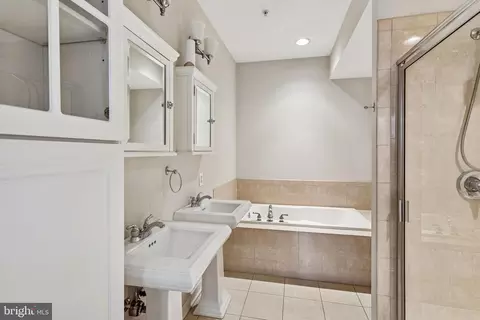 Bath - 19 S Regester St, Baltimore, MD 21231 photo 1 of 2