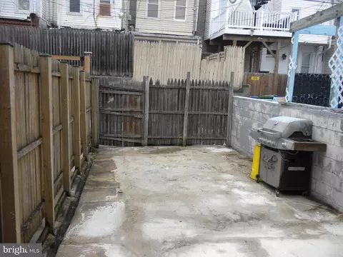 Exterior - 20 N Decker Ave, Baltimore, MD 21224 photo 1 of 1