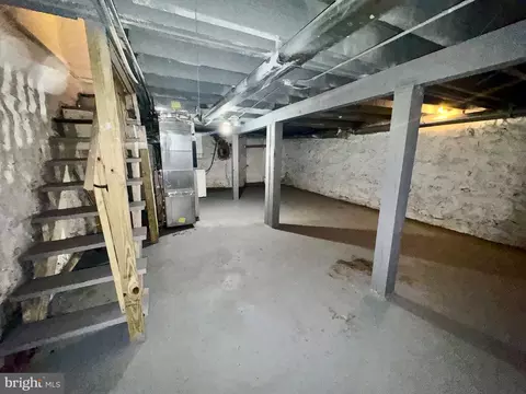 608 Springfield Ave, Baltimore, MD 21212 photo 32