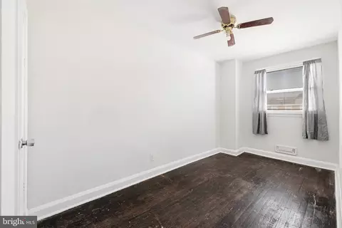 Bedroom - 4629 Chatford Ave, Baltimore, MD 21206 photo 6 of 7