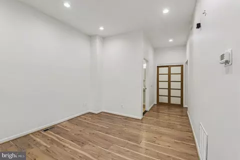 Entry Way - 829 E Chase St, Baltimore, MD 21202 photo 2 of 4