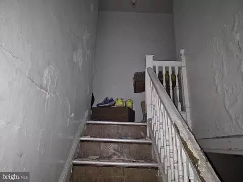Entry Way - 1832 W Lanvale St, Baltimore, MD 21217 photo 4 of 6
