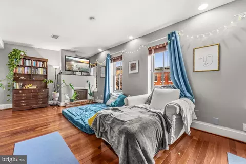 Other - 225 W 227 W Read St, Baltimore, MD 21201 photo 9 of 10