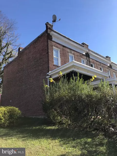 Exterior - 3613 Greenmount Ave, Baltimore, MD 21218 photo 3 of 5