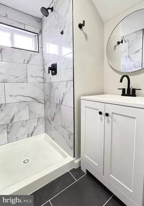 Bath - 4807 Lanier Ave, Baltimore, MD 21215 photo 8 of 10