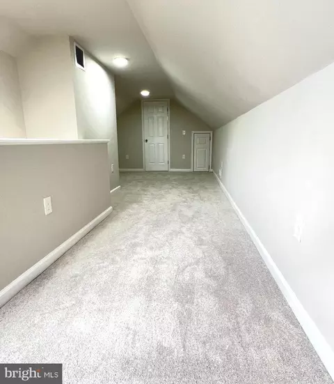 Entry Way - 4807 Lanier Ave, Baltimore, MD 21215 photo 1 of 7