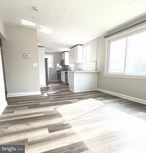 Entry Way - 4807 Lanier Ave, Baltimore, MD 21215 photo 7 of 7